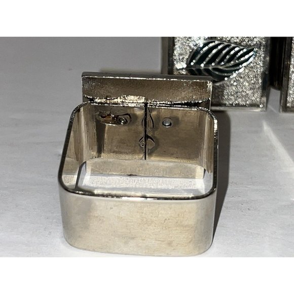 Heavy Cast Metal Leaf Napkin Rings Lot of 8 Square Green Enamel Silver Tone - Picture 4 of 7